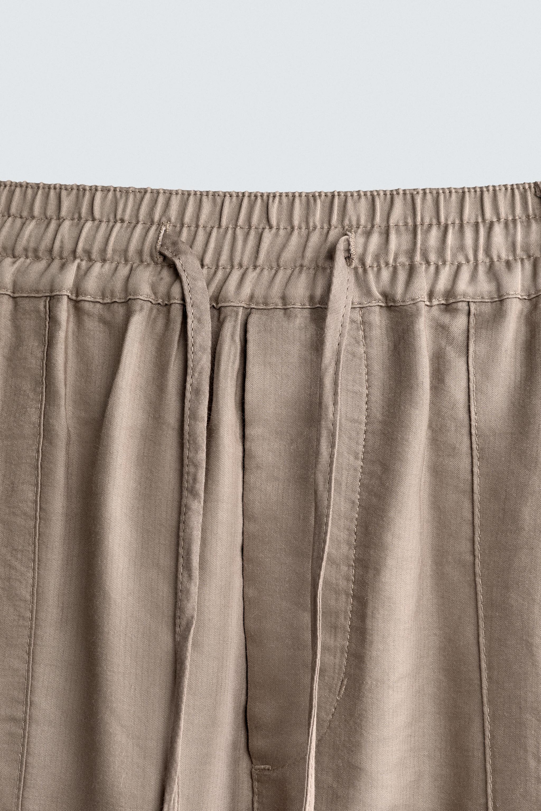 RELAXED FIT FLOWY PANTS